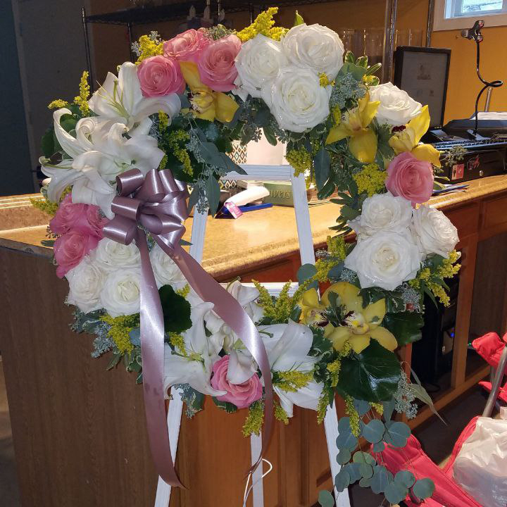 Continuity of Life Wreath cat sympathy standing Spray $289$350 $405